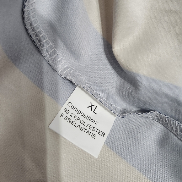 Dress - Picture 7 of 7